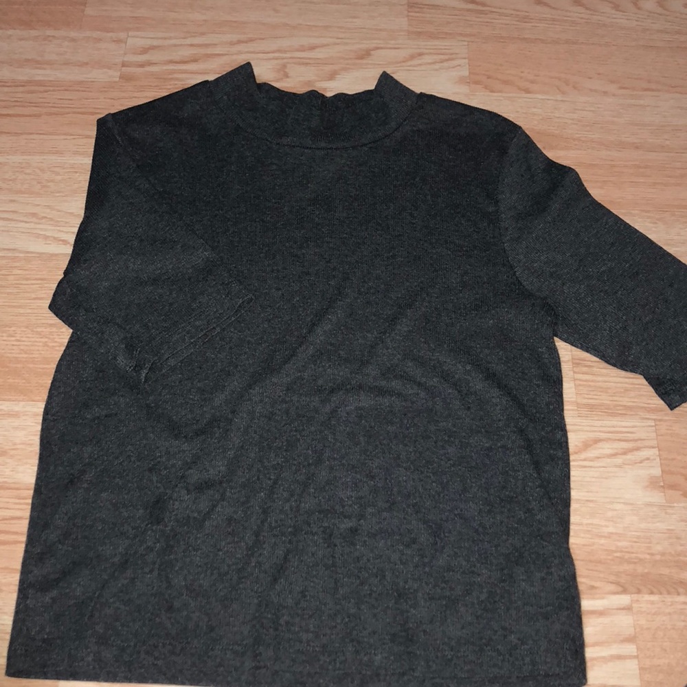 DIVIDED H&M Shirt